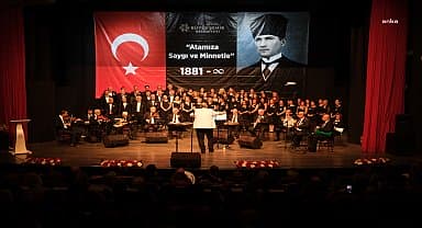 Aydınlılar, Atatürk'ün sevdiği şarkıları hep birlikte söyledi