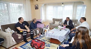 Ayvalık Belediyesi'nden evde sağlık ve hasta nakil hizmeti