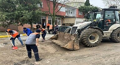 Bandırma'da şiddetli yağış sonrası yaralar sarılıyor