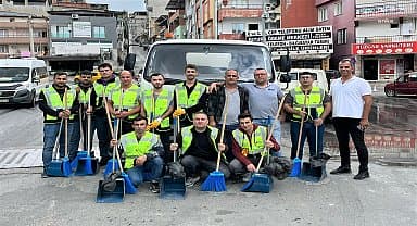 Bornova Belediyesi'nde detaylı temizlik için "süpürgeci ekibi" kuruldu