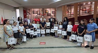 Bornova'da resimlerle 100. yıl coşkusu