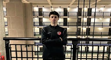 Bornova'nın gururu Bekir Osmanoğlu, Teakwondo Balkan Şampiyonu oldu 