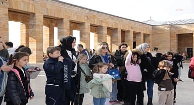 Bozüyük Belediyesi Çocuk Korosu Ata'nın huzurunda
