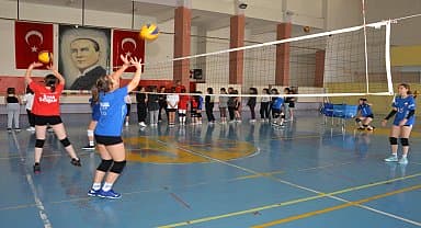 Bozüyük Belediyesi ücretsiz kış spor okulları kayıtları devam ediyor