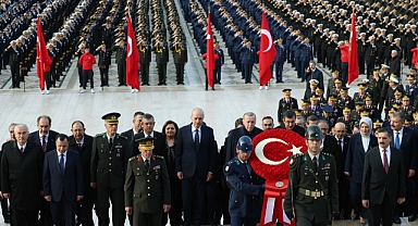 Büyük Önder Mustafa Kemal Atatürk, vefatının 85. yıl dönümünde Anıtkabir’de, resmi törenle anıldı