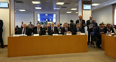 Çalışma Bakanı’nı Vedat Işıkhan'dan yeni 'asgari ücret' açıklaması