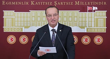 Cevdet Akay: “İletişim Başkanlığı, Dışişleri Bakanlığı'nı baypas etmeye çalışıyor”