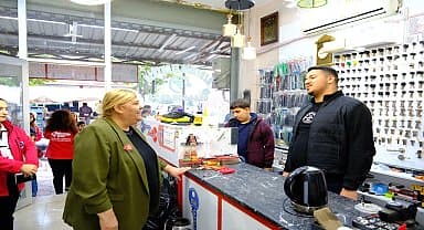 Ceyhan Belediye Başkanı Erdem, Küçükkırım Mahallesi esnafı ile buluştu