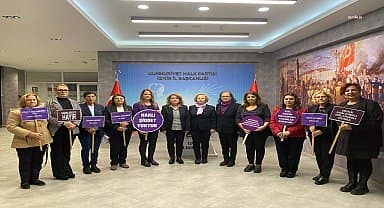 CHP İzmir Kadın Kolları'ndan 25 Kasım açıklaması: "Kadının güvencesi olan laik düzen tehlike altında"