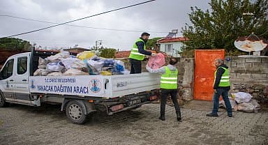 Dikili Belediyesi'nden yakacak yardımı