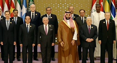 Erdoğan, Esad ile aynı karede