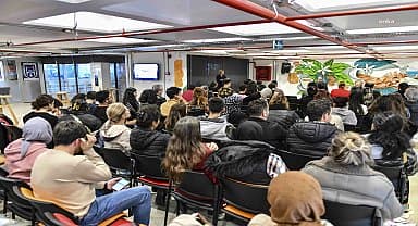 Genç Akademi Kafe Sıhhiye 'sinemaya dair' konulu söyleşiye ev sahipliği yaptı
