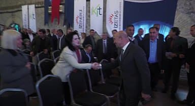 Güneş Enerjisi Santrali projesinin imza töreninde konuşan Tunç Soyer: 'İzmir yüzünü güneşe dönecek' dedik, sözümüzü tuttuk