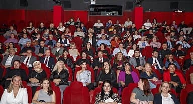 İzmir Büyükşehir Belediye Başkanı Tunç Soyer, Atatürk Filmini öğretmenlerle izledi