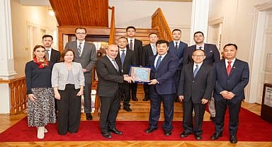 İzmir Büyükşehir Belediyesi 2026 Botanik Expo İçin Çin'in Sıchuan Eyaleti ile işbirliği yapacak