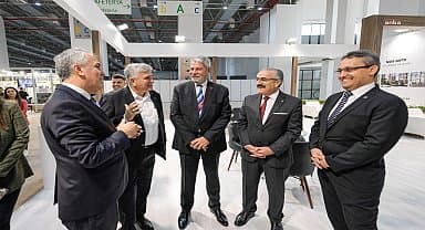 İzmir'de emlak, inşaat ve kentsel dönüşüm fuarı başladı