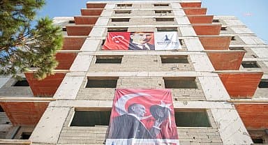 İzmir'de halk konut projesi hızla ilerliyor