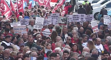 İzmir Emek ve Demokrasi Güçleri, "Demokrasi Yürüyüşü" düzenledi: "Yaşanan süreç tam anlamıyla bir yargı darbesidir"