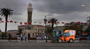 İzmir'in sokaklarından günde 20 tona yakın atık toplanıyor