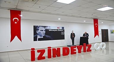 Karabağlar Belediyesi'nden Ata'ya saygı duruşu