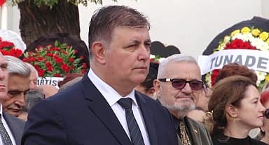 Karşıyaka Belediye Başkanı Tugay: "Her geçen gün çoğalan özlem ve minnetle anıyoruz"