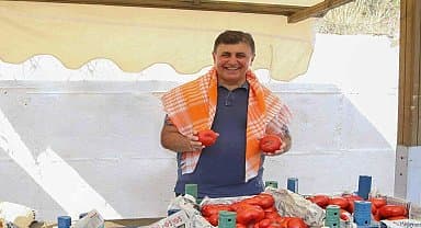 Karşıyaka Belediyesi'nden üretime 300 bin paket atalık tohum desteği