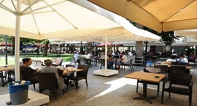 Karşıyaka Belediyesi'nin tesislerinde uygun fiyata kaliteli hizmet