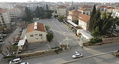 Konak Belediyesi'nden eski jandarma alanı için 'acil boşaltın' çağrısı