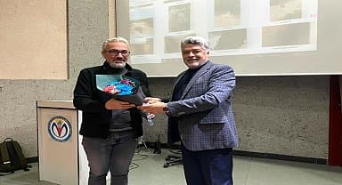 Lise öğrencileri Turgutlu tarihini öğreniyor