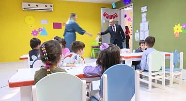 Masal evi çocuklarından Tunç Soyer'e sürpriz