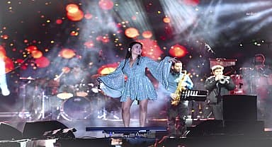Melek Mosso, Uluslararası Tarsus Festivali'nin son gününde sahne aldı