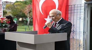 Merkezefendi Belediyesi Aktif Yaş Alma Merkezi'nde öğretmenler gününe özel kutlama