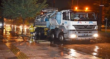 Mersin Büyükşehir ve MESKİ ekipleri beklenen yağış ve fırtınaya hazır