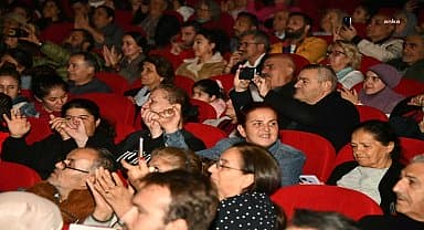 Mersin Yenişehir Belediyesi ve Mersin Kırşehirliler Derneği 'Neşet Ertaş'ı Anma' konseri düzenledi