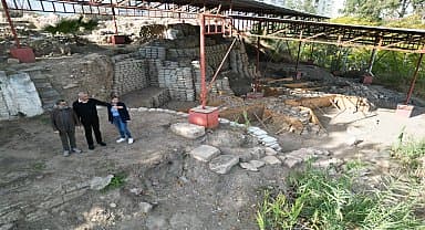 Mezitli Belediye Başkanı Tarhan, kazı çalışmalarını yerinde inceledi