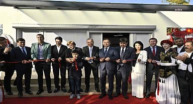 Muratpaşa'da Cengiz Aytmatov kütüphanesi açıldı