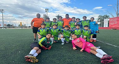 Narlıdere'nin minikleri Play-Off'u garantiledi