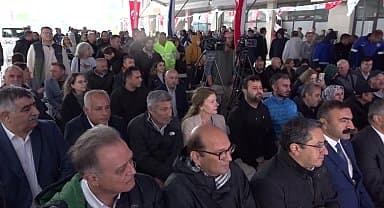Örnekköy Kentsel Dönüşüm Alanı'nın ikinci etabı tamamlandı, hak sahiplerine anahtar teslim edildi... Soyer: İzmir'e verdiğimiz sözü tuttuk