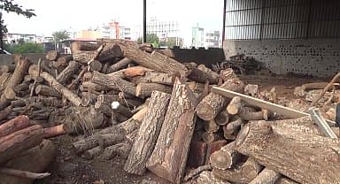 Osmaniye'de keresteci esnafı satışlardan; vatandaş ise odun fiyatlarından şikayetçi