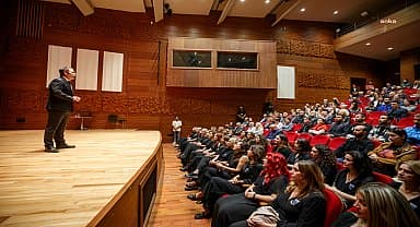 Soyer: "Cumhuriyete, Atatürk'e sahip çıkmamız lazım"