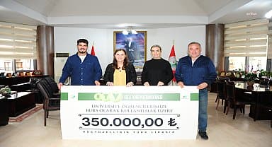 Tenis turnuvası geliri Balçovalı öğrencilere burs oldu