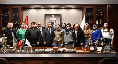 Tepebaşı Belediye Başkanı Ataç, özel gereksinimli gençlerle buluştu