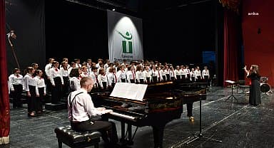 Tepebaşı'nda Cumhuriyet çocuklarından unutulmaz konser
