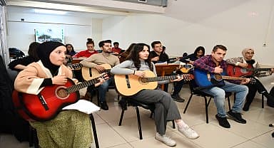 Tepebaşı'nda gençlerden kurslara yoğun ilgi