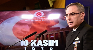 Tuğamiral Zeki Aktürk: 