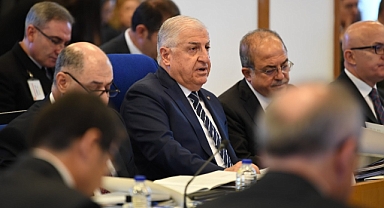 Yaşar Güler: "Türkiye, Yunanistan ile barış içinde ve müreffeh bir gelecekten yanadır"