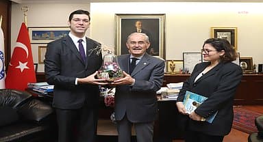 Yılmaz Büyükerşen'i duygulandıran ziyaret