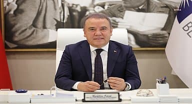 Antalya Büyükşehir Belediye Başkanı Muhittin Böcek'ten yeni yıl mesajı