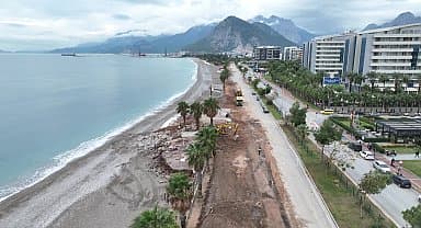 Antalya Büyükşehir Belediyesi 'Konyaaltı Sahili Boğaçayı Köprüsü-Liman Kavşağı Arası Çevre Düzenlemesi Projesi'ni başlattı