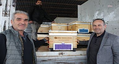 Antalya Büyükşehir'den Kemer'de arı üreticilerine kovan desteği